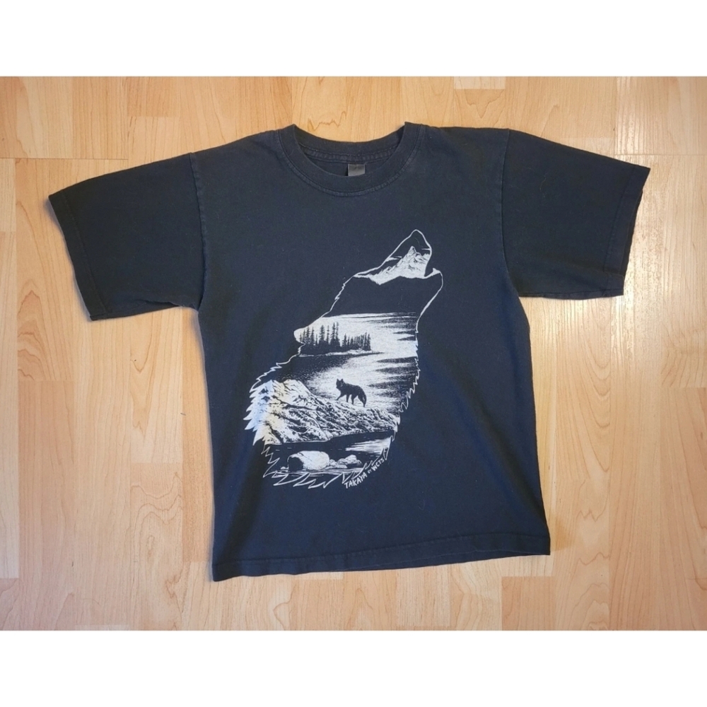 BUNDLE & SAVE Westcoastees wolf t-shirt